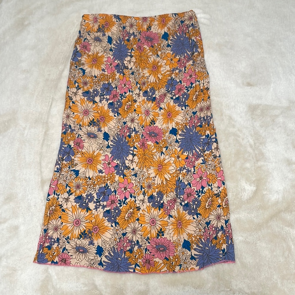 Urban Outfitters Floral midi skirt